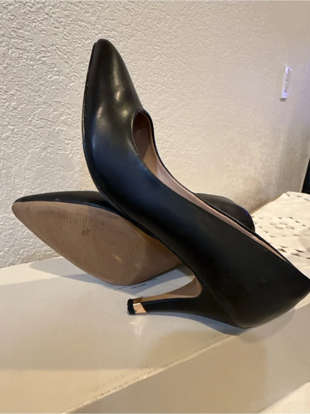 Apt. 9 Black Pointed-Toe Pump